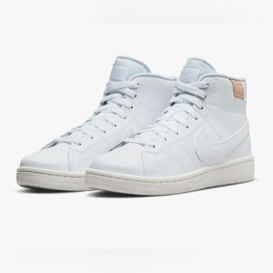 Nike Court Royale Sneakers